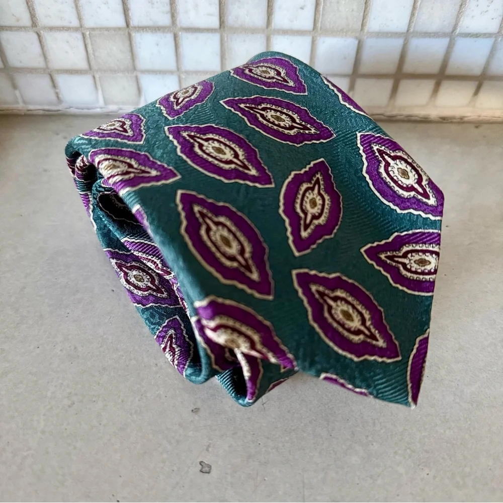 Robert TALBOTT Best Of Class For Nordstrom Mens 100 % Silk Tie Vintage Paisley
